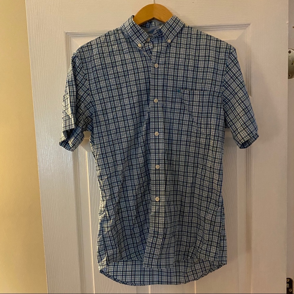 BRAND NEW Izod Button-up Short sleeve! Size medium